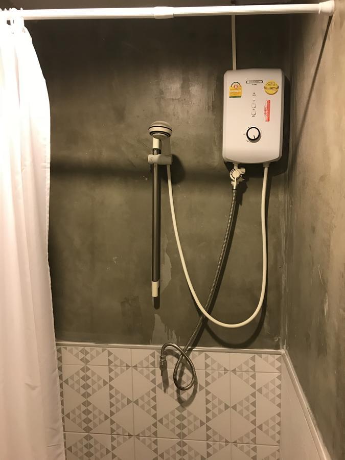 Hubb Hostel Phuket Airport Nai Yang Zewnętrze zdjęcie