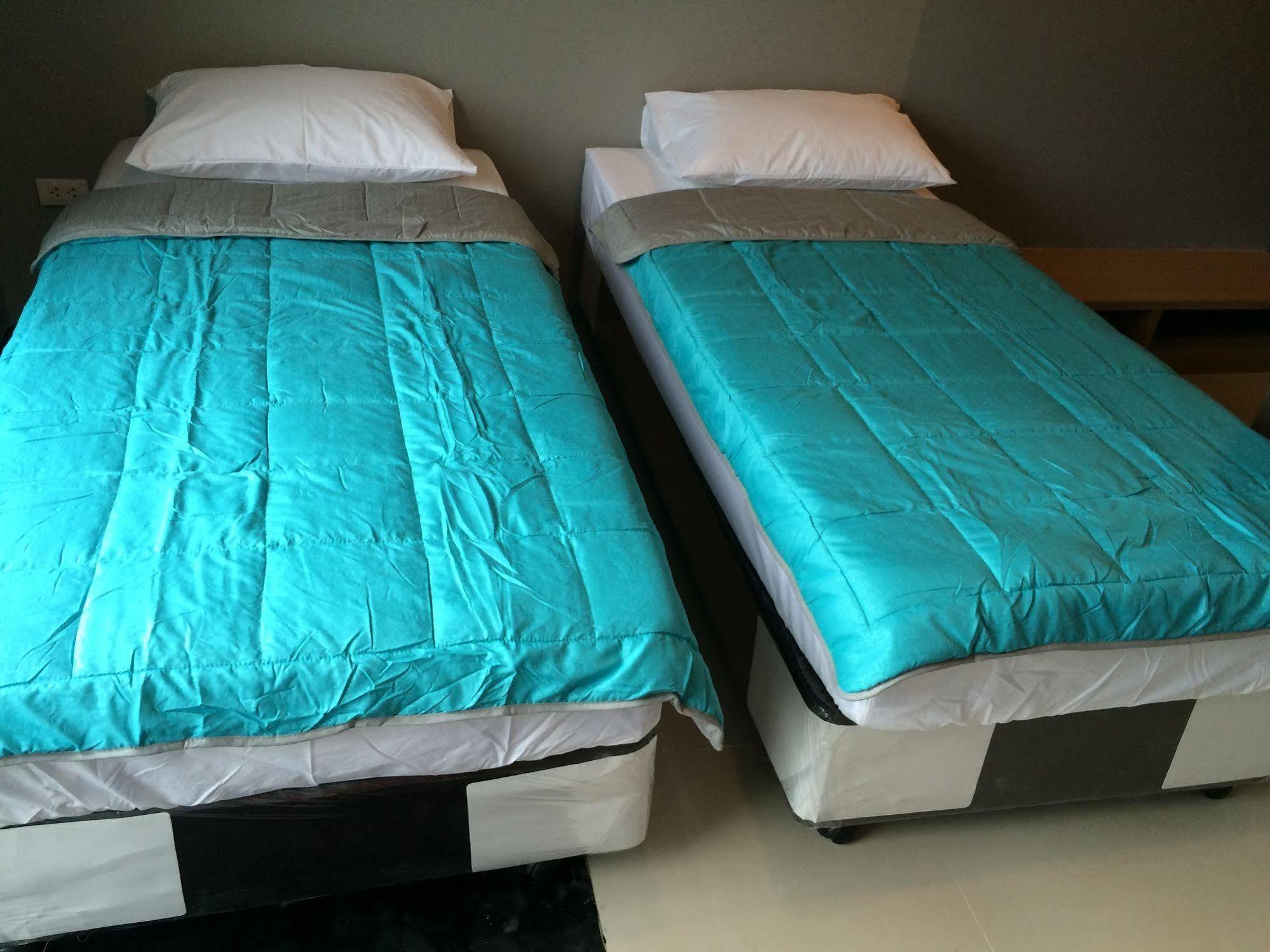 Hubb Hostel Phuket Airport Nai Yang Zewnętrze zdjęcie