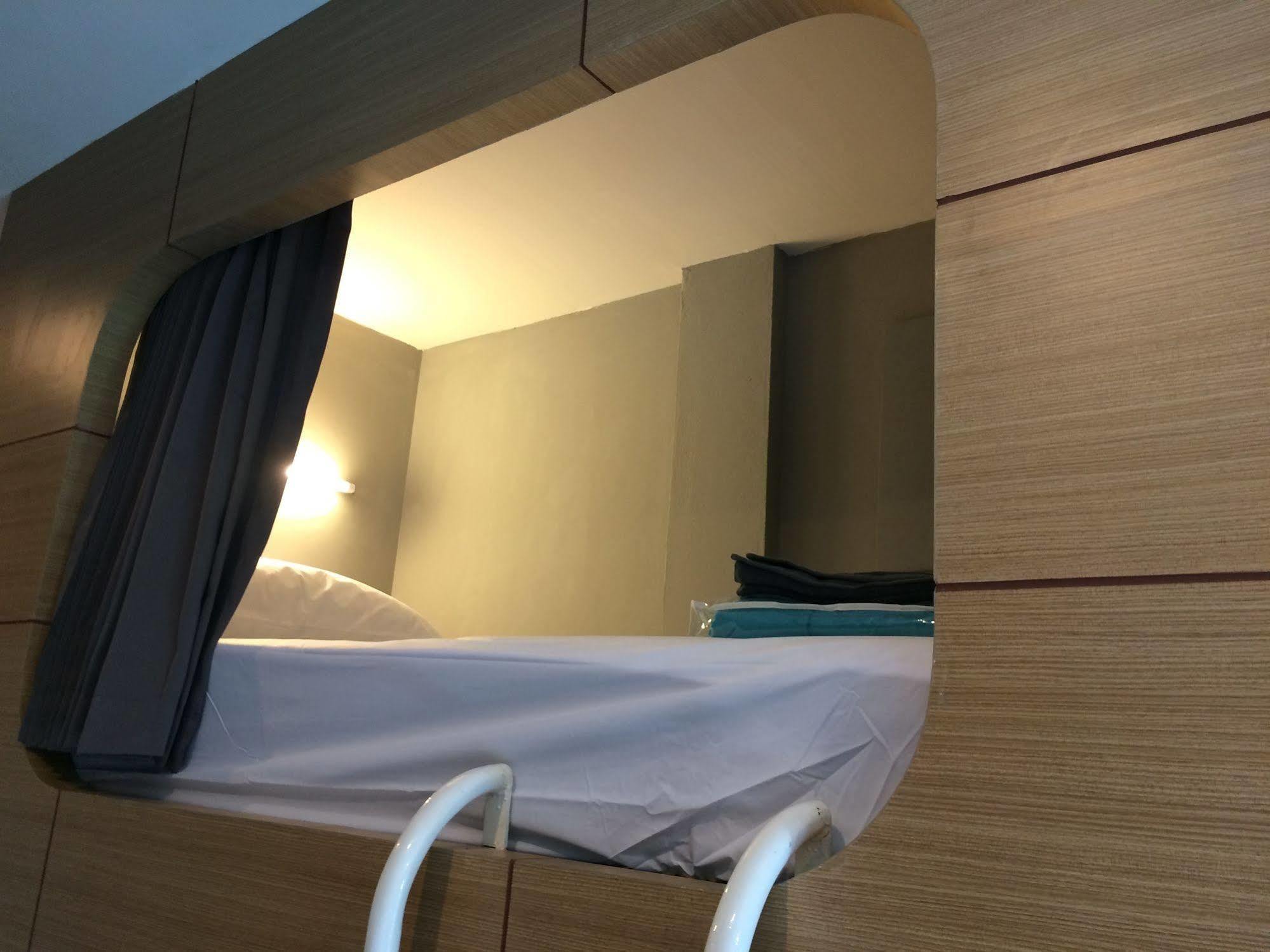 Hubb Hostel Phuket Airport Nai Yang Zewnętrze zdjęcie