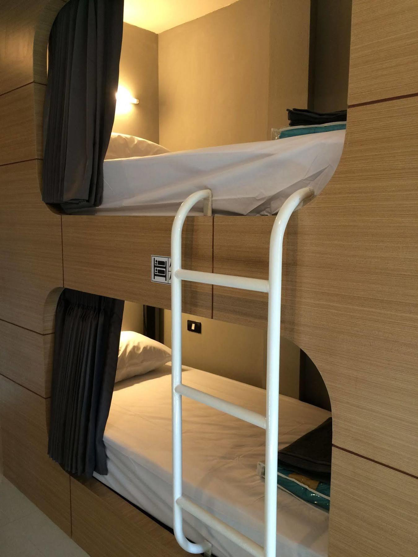 Hubb Hostel Phuket Airport Nai Yang Zewnętrze zdjęcie