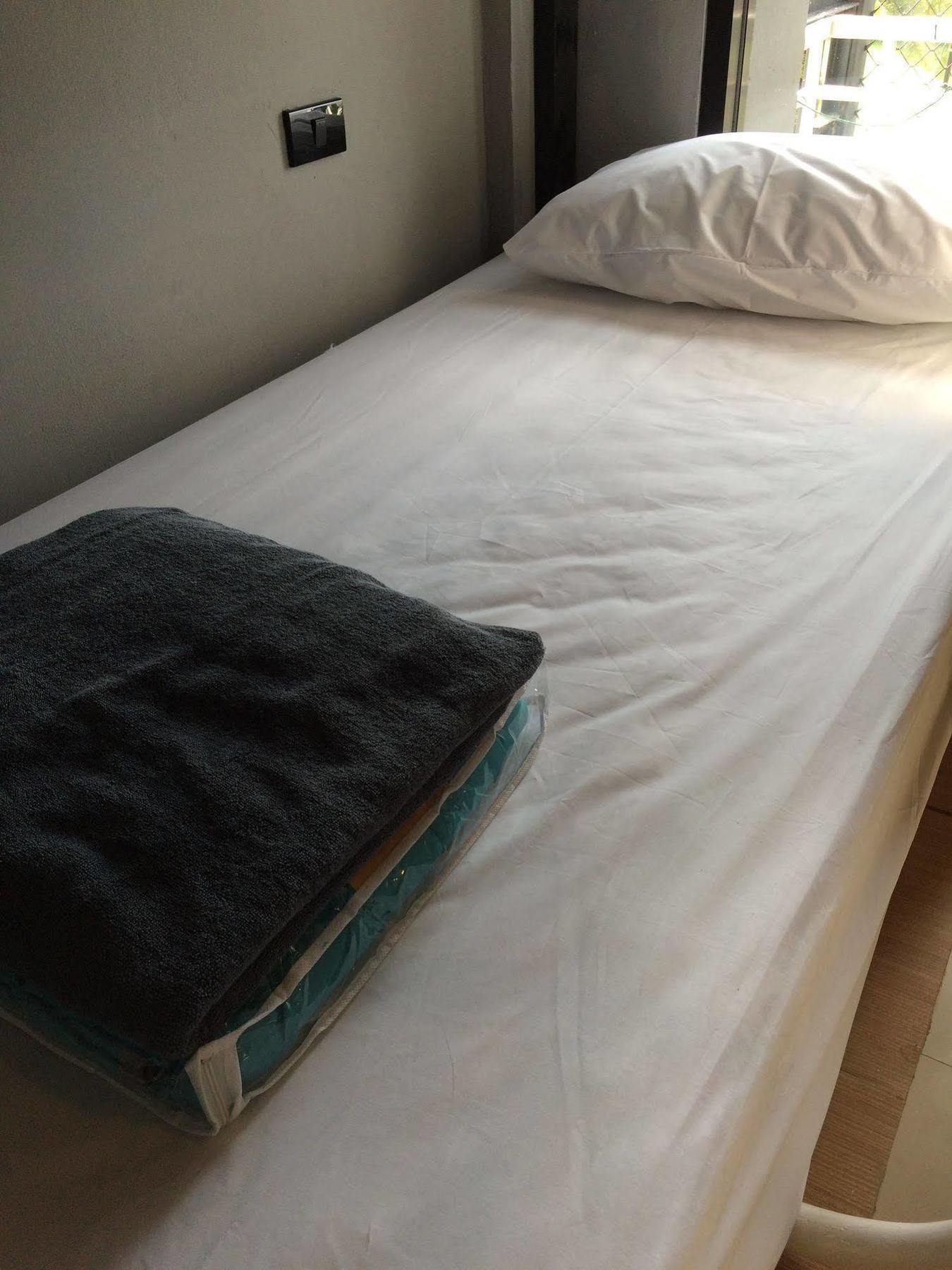 Hubb Hostel Phuket Airport Nai Yang Zewnętrze zdjęcie