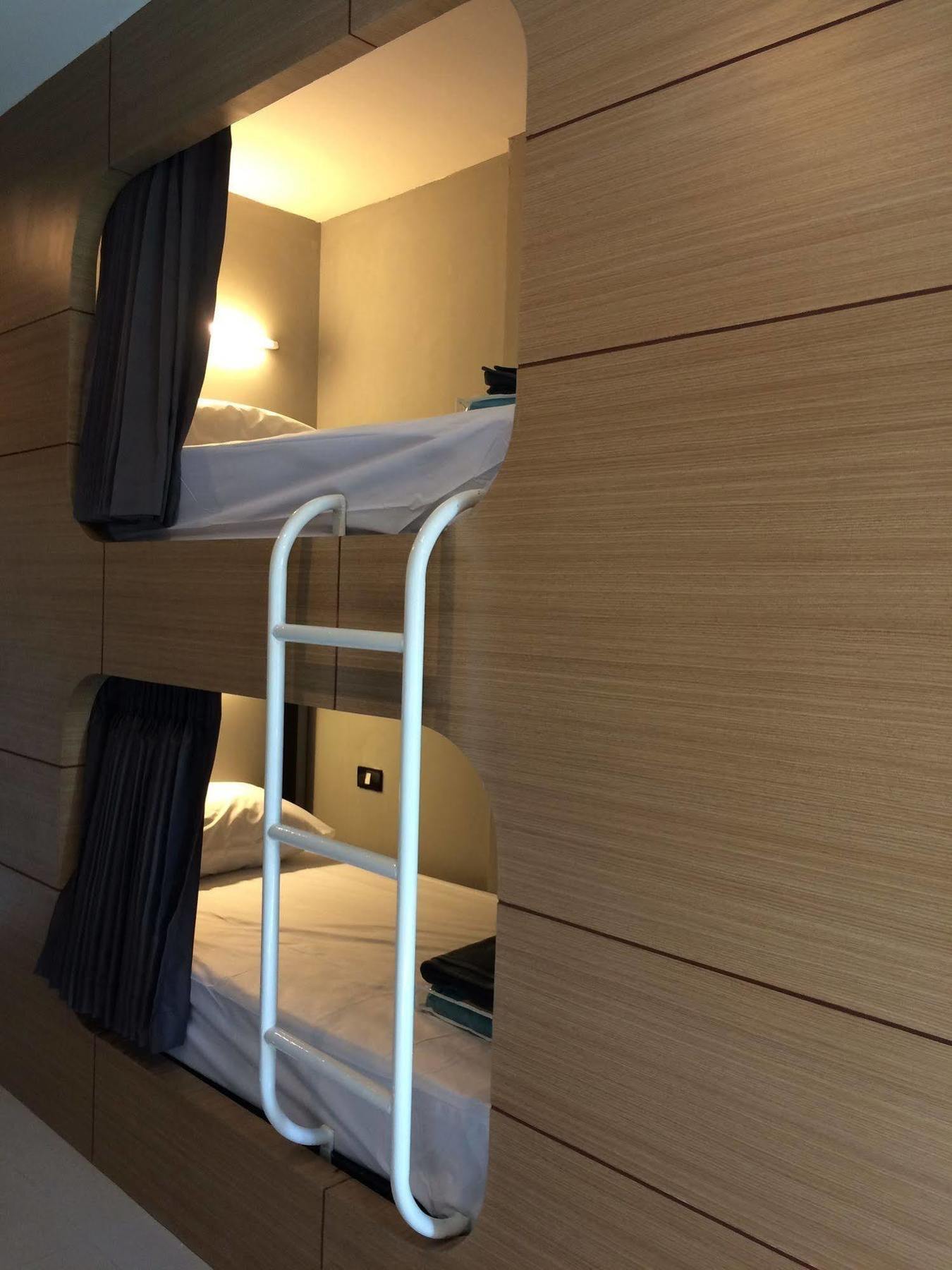 Hubb Hostel Phuket Airport Nai Yang Zewnętrze zdjęcie